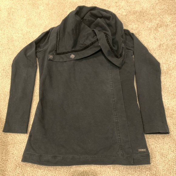 Lululemon retired Savasana wrap. Sz 6 - Picture 6 of 6